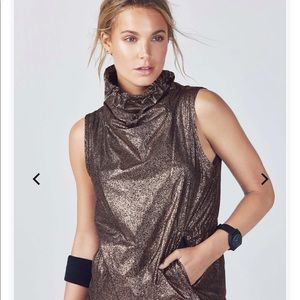 Gold vest from Fabletics